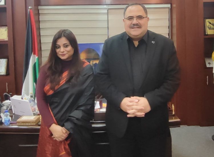 ممثلة الهند في فلسطين تجتمع مع عضو اللجنة المركزية لحركة فتح