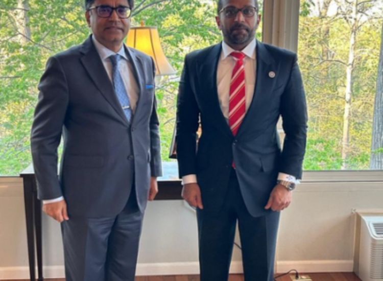 سكرتير الخارجية ميسري يلتقي مدير مكتب التحقيقات الفيدرالي لبحث التعاون في مكافحة الإرهاب