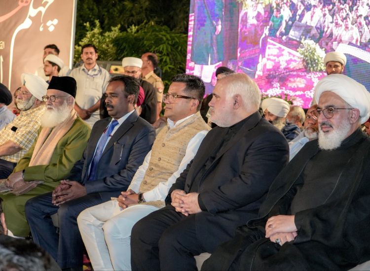 الهند تؤكد عمق علاقاتها مع إيران خلال مراسم عزاء أربعينية في دلهي