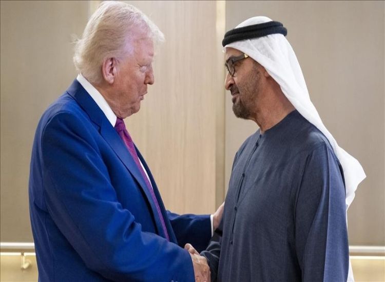 الرئيسان الإماراتي والأمريكي يبحثان هاتفيًا تطورات الأوضاع في الشرق الأوسط