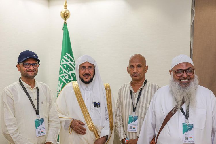 وزير الشؤون الإسلامية يلتقي ضيوف خادم الحرمين الشريفين للحج من الهند وكوسوفو