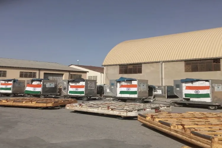 الهند تسلّم 5 أطنان من المساعدات الطبية إلى أفغانستان