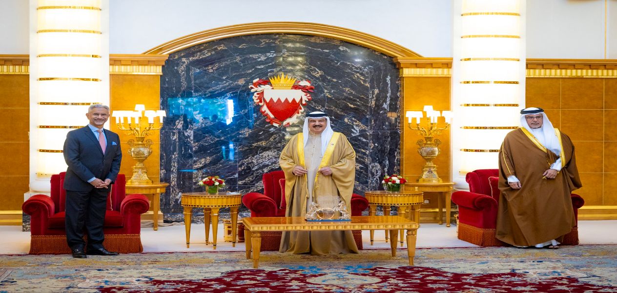جايشانكار يلتقي ملك البحرين ويبحث تعزيز العلاقات والتطورات الإقليمية