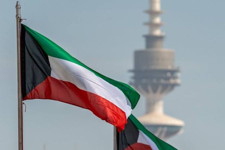 الجيش الكويتي يعلن التصدي لهجمات صاروخية وطائرات مسيرة معادية