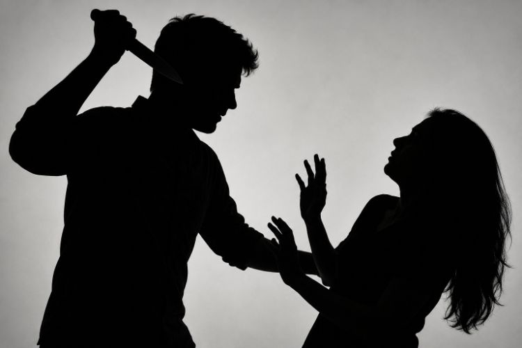 رجل يطعن صديقته حتى الموت للاشتباه في خيانتها في سوراجبور بتشهاتيسغاره