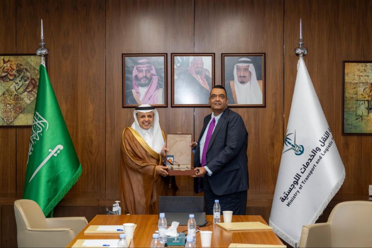 الهند والسعودية تبحثان تحديات الربط الجوي وتسهيلات الحج