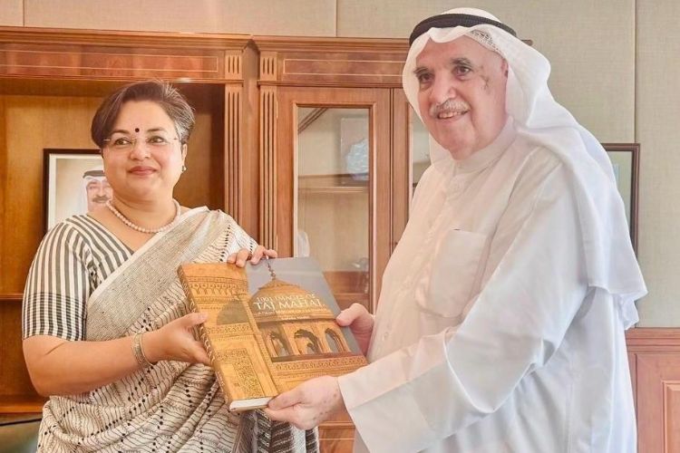 السفيرة الهندية لدى الكويت ورئيس مركز البحوث والدراسات الكويتية
