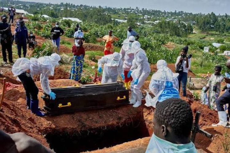وفيات فيروس إيبولا في الكونغو تتجاوز 4 آلاف حالة