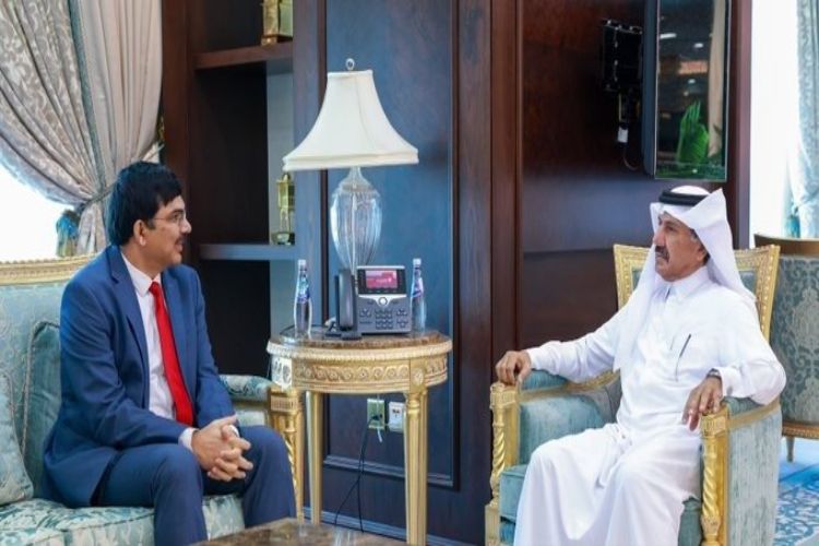 السفير ريدي يلتقي الأمين العام لوزارة الخارجية القطرية