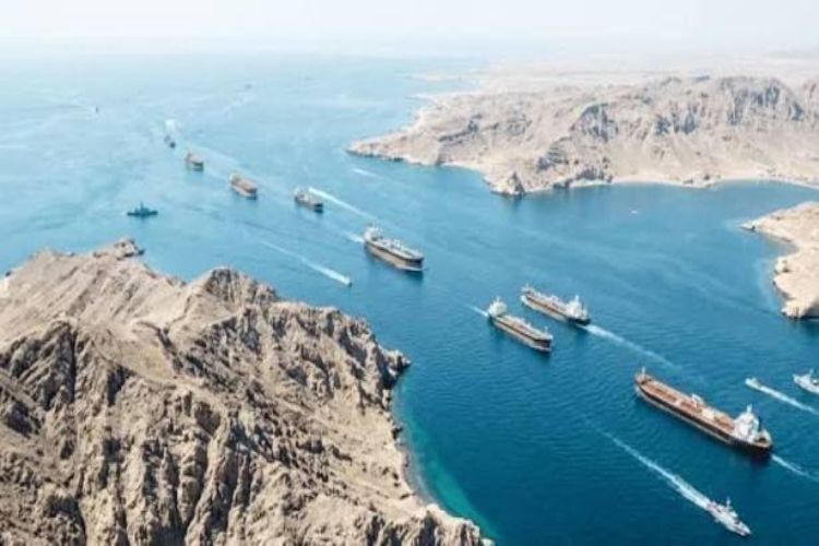 الاتحاد الأوروبي و33 دولة يتعهدون بحماية حرية الملاحة الدولية