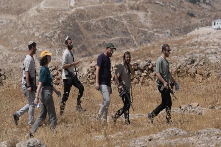 العفو الدولية تطالب بفرض عقوبات على مسؤولين إسرائيليين ووقف اعتداءات المستعمرين في الضفة