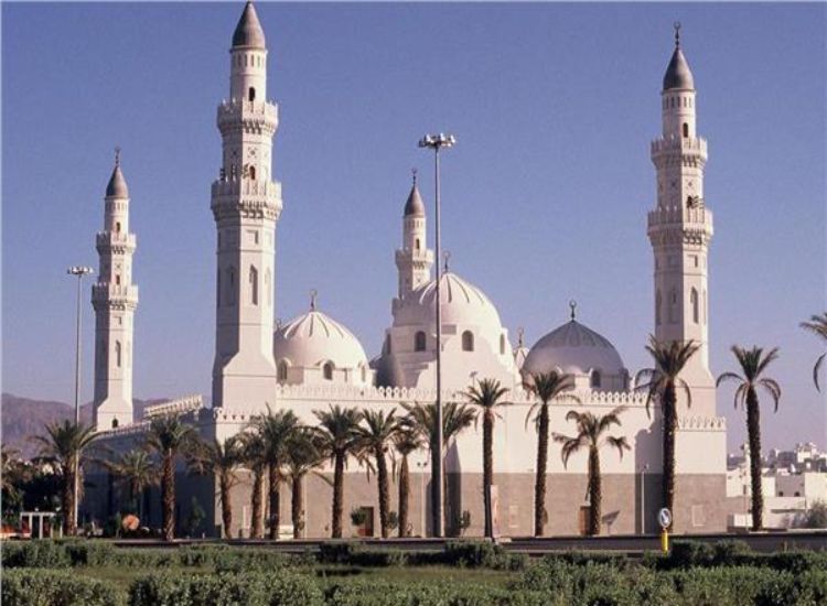 مسجد قباء.. أول مسجد في الإسلام ومعلم إيماني خالد في المدينة المنورة